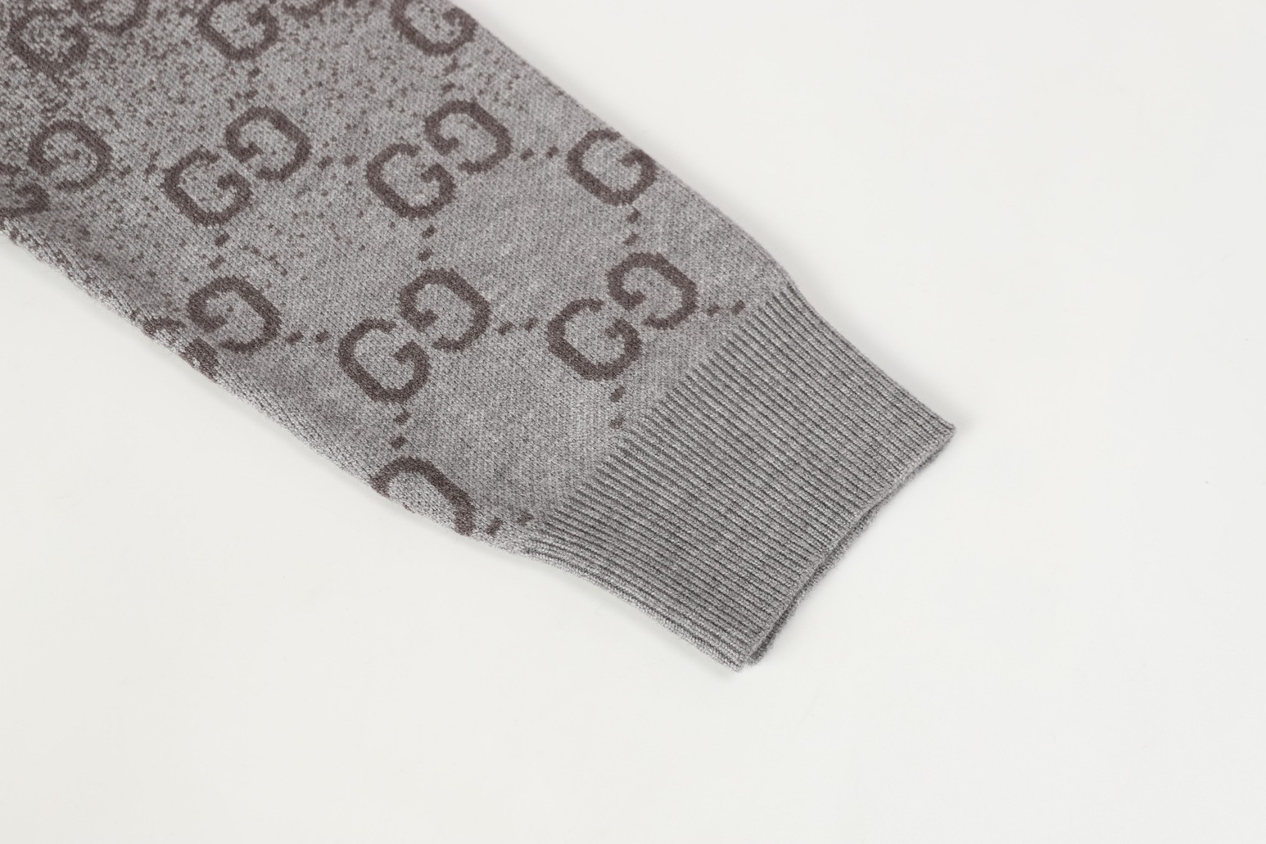 【GUCCI旗艦店】グッチ セーター 男女兼用 ご好評に付き再入荷！