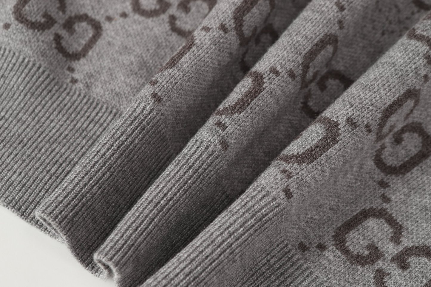 【GUCCI旗艦店】グッチ セーター 男女兼用 ご好評に付き再入荷！