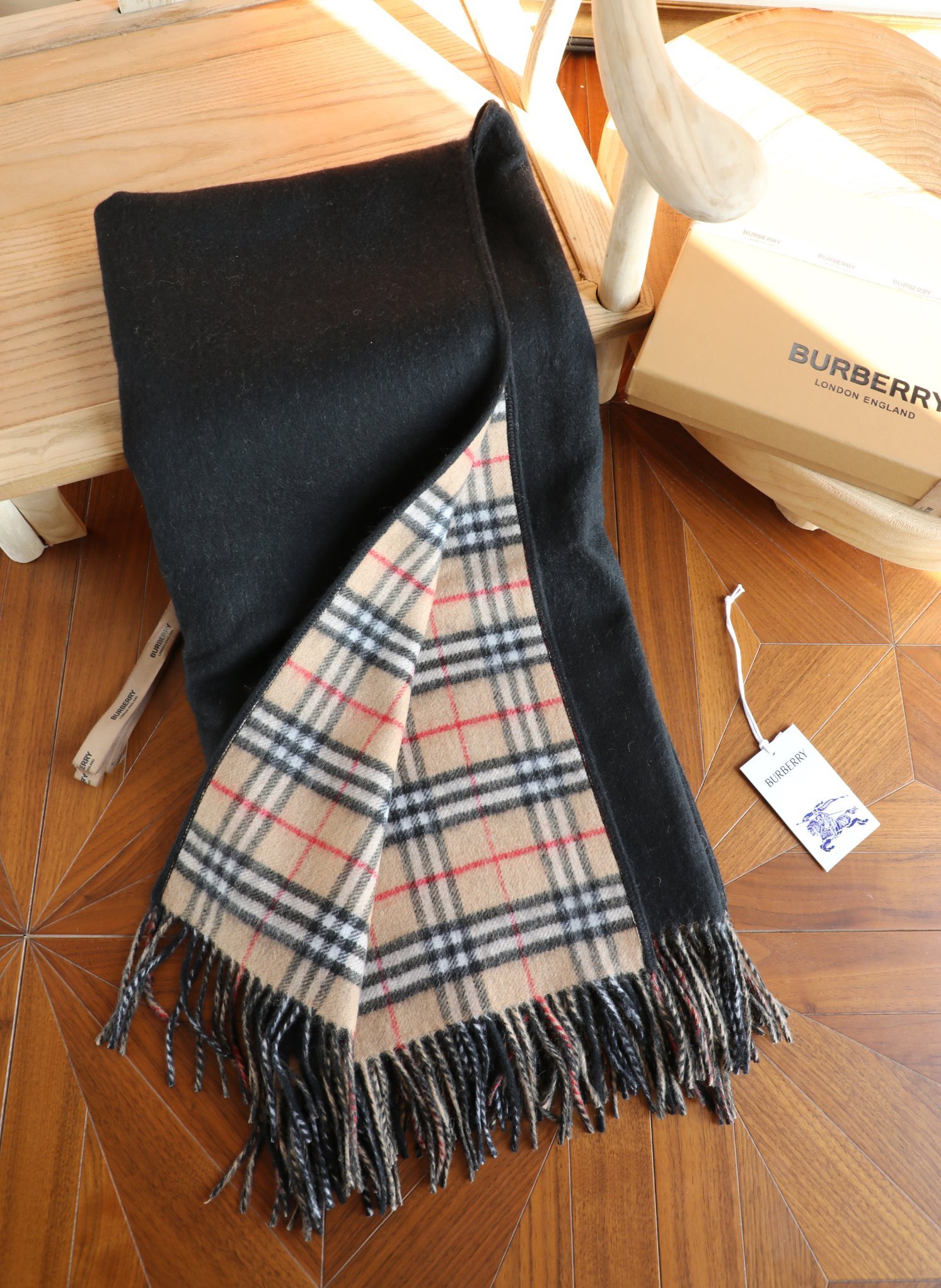 【BURBERRY旗艦店】バーバリー マント ショール ご好評に付き再入荷！