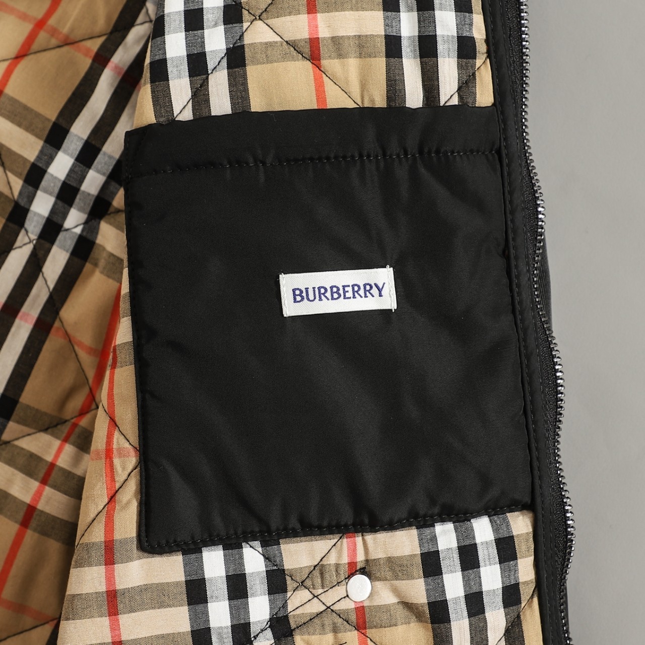 【BURBERRY旗艦店】バーバリー ジャケット 、ご好評に付き再入荷！