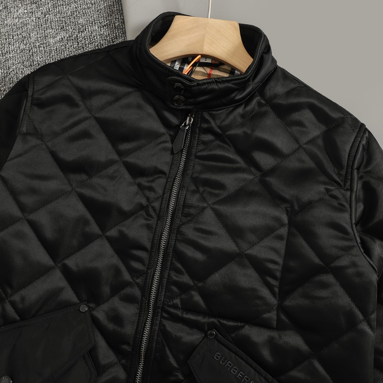 【BURBERRY旗艦店】バーバリー ジャケット 、ご好評に付き再入荷！