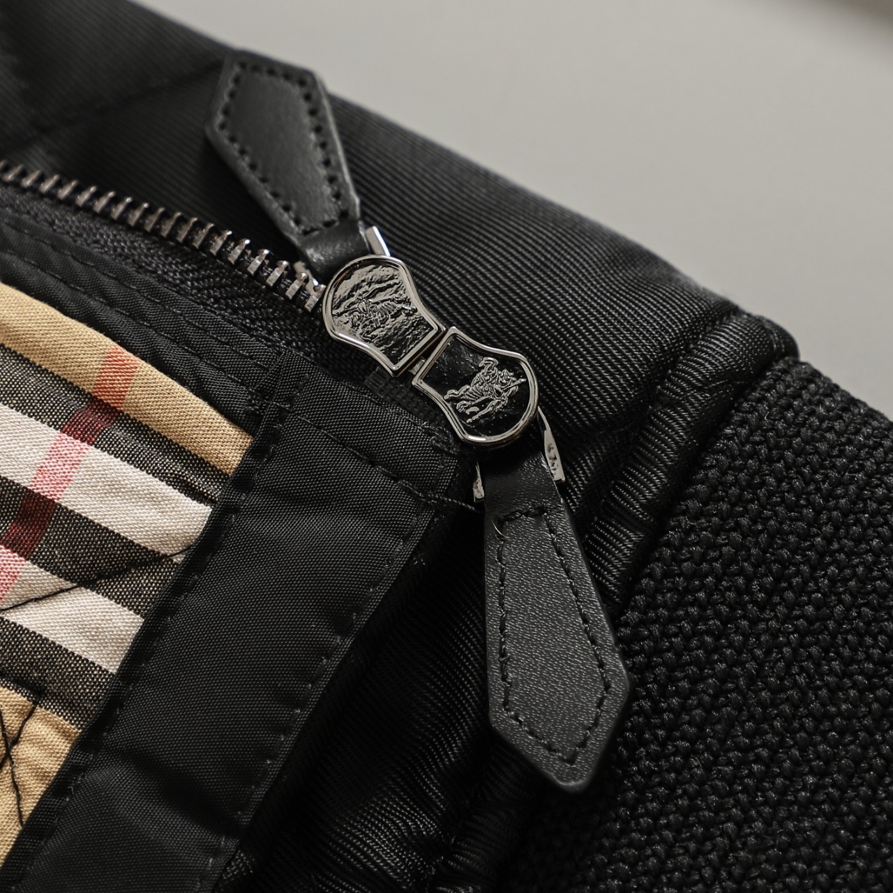 【BURBERRY旗艦店】バーバリー ジャケット 、ご好評に付き再入荷！