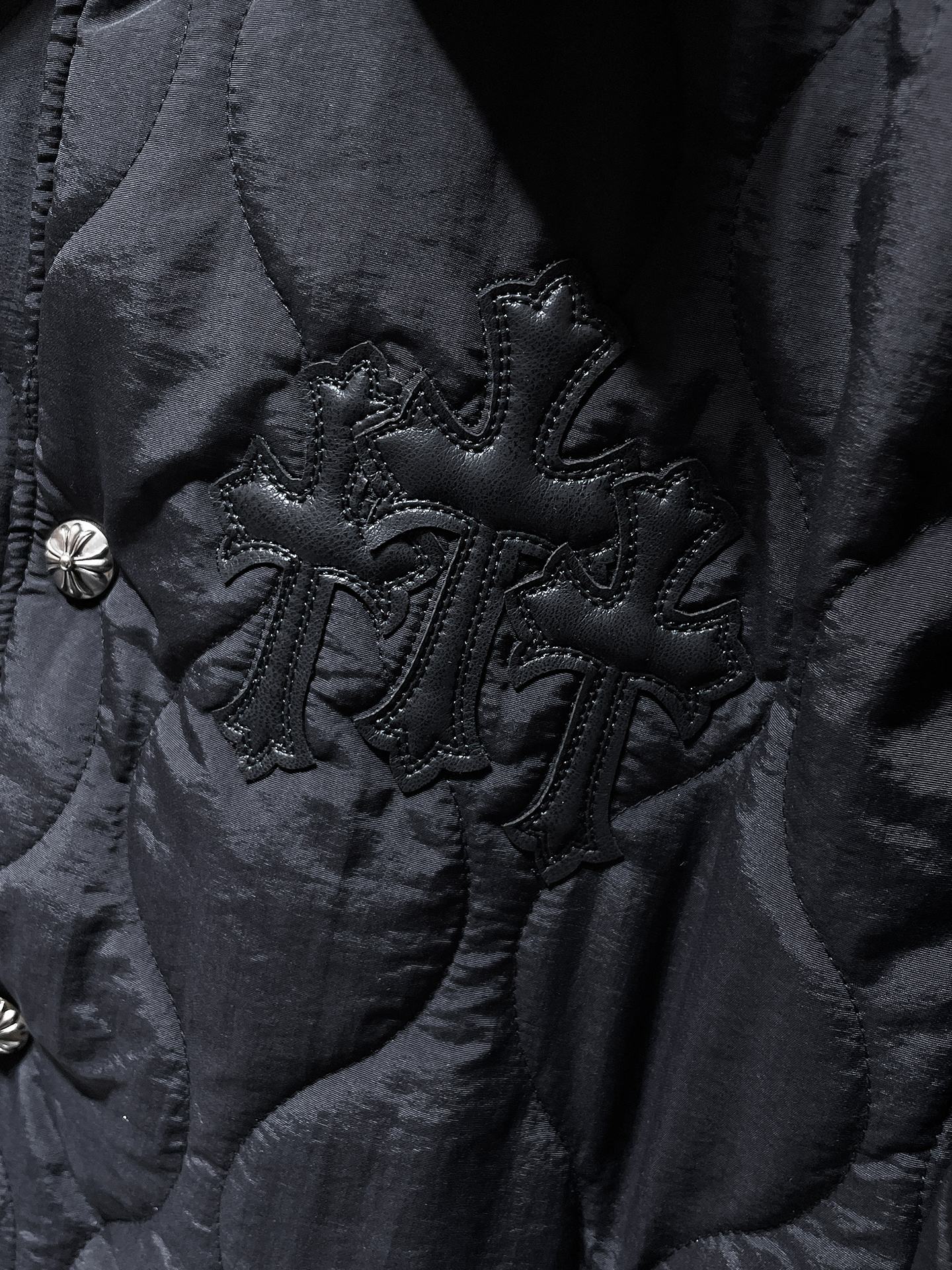 【CHROME HEARTS旗艦店】クロムハーツ ジャケット ご好評に付き再入荷！