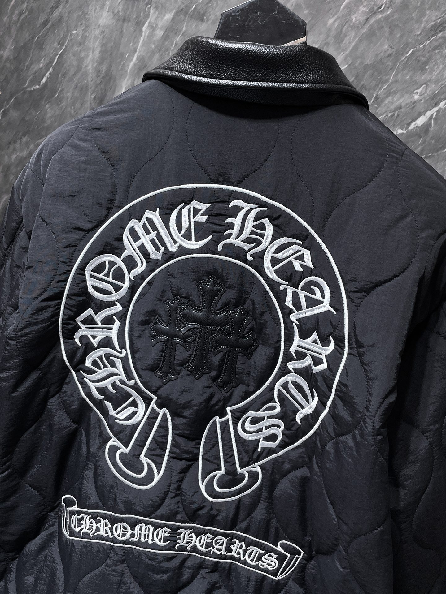 【CHROME HEARTS旗艦店】クロムハーツ ジャケット ご好評に付き再入荷！