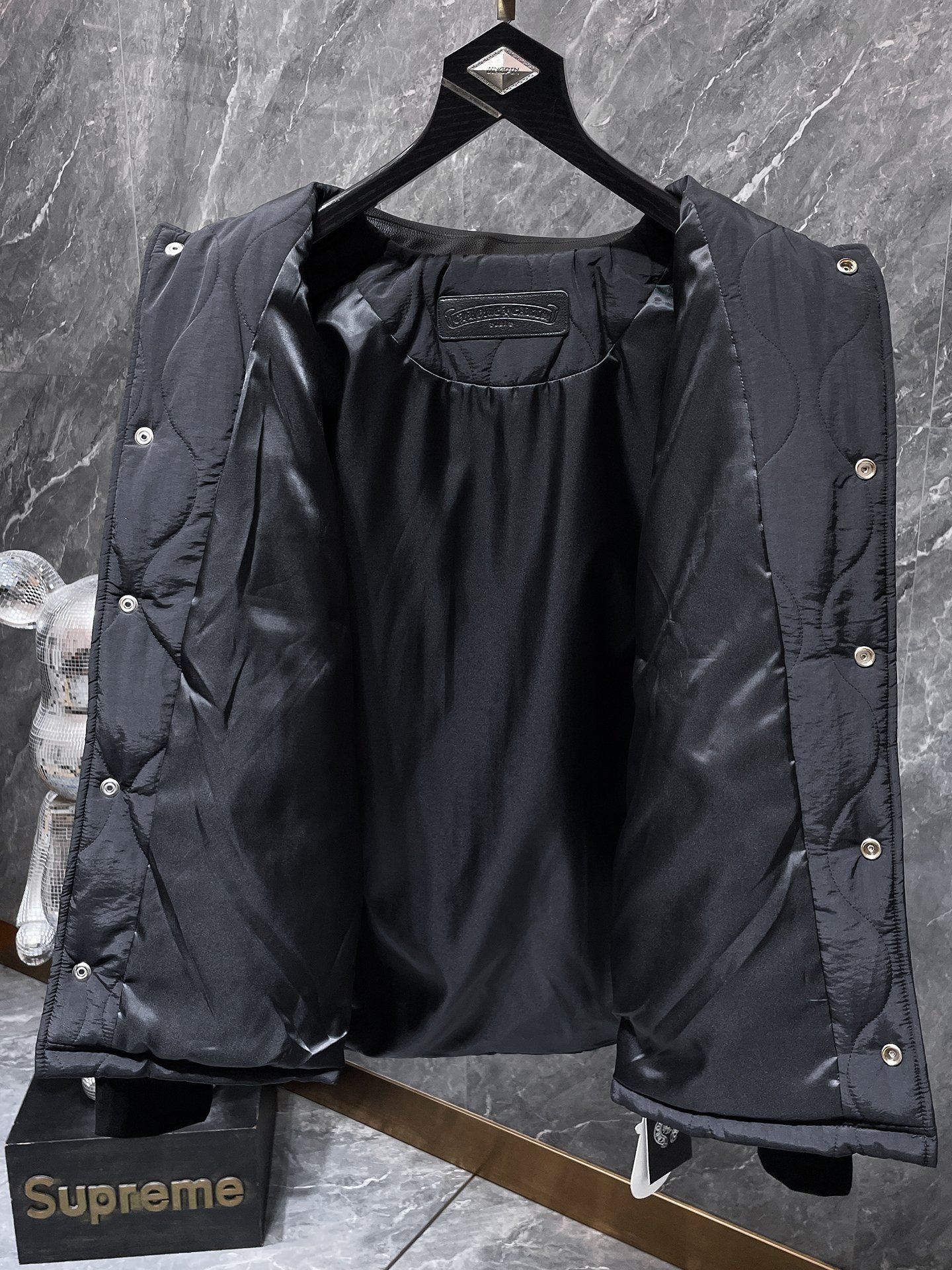 【CHROME HEARTS旗艦店】クロムハーツ ジャケット ご好評に付き再入荷！