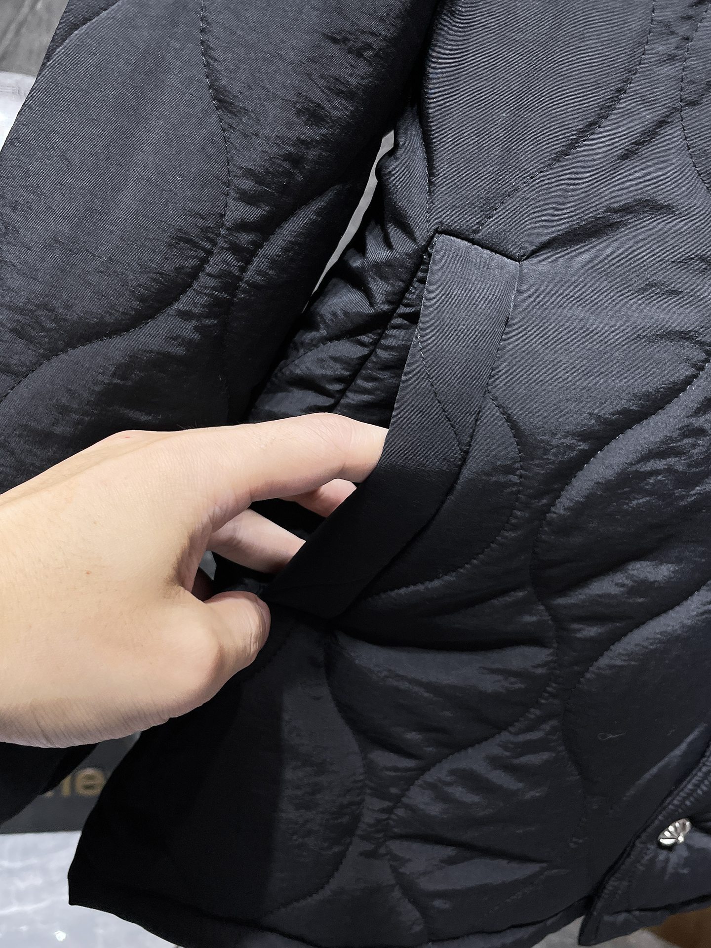 【CHROME HEARTS旗艦店】クロムハーツ ジャケット ご好評に付き再入荷！