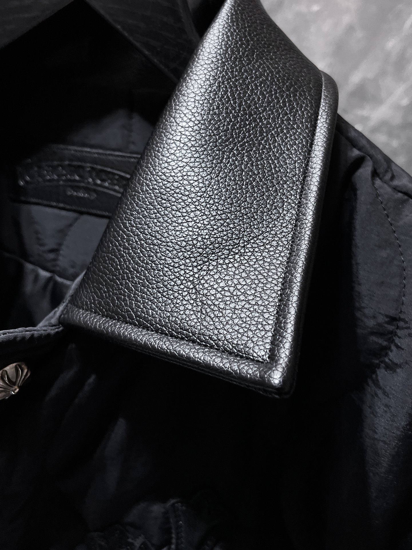 【CHROME HEARTS旗艦店】クロムハーツ ジャケット ご好評に付き再入荷！