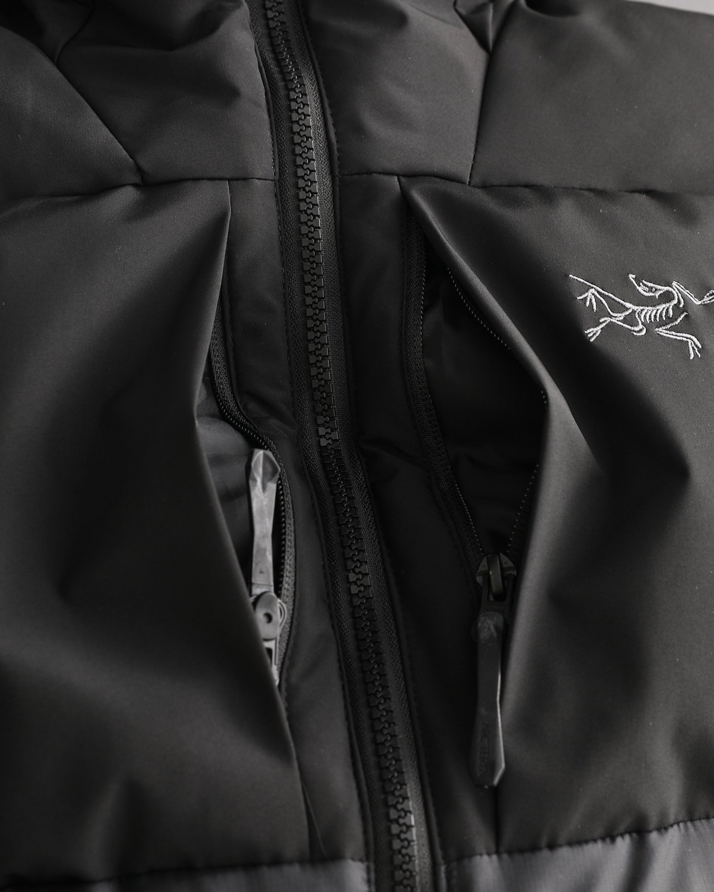 【ARC'TERYX旗艦店】ダウンジャケット 男女兼用 ご好評に付き再入荷！