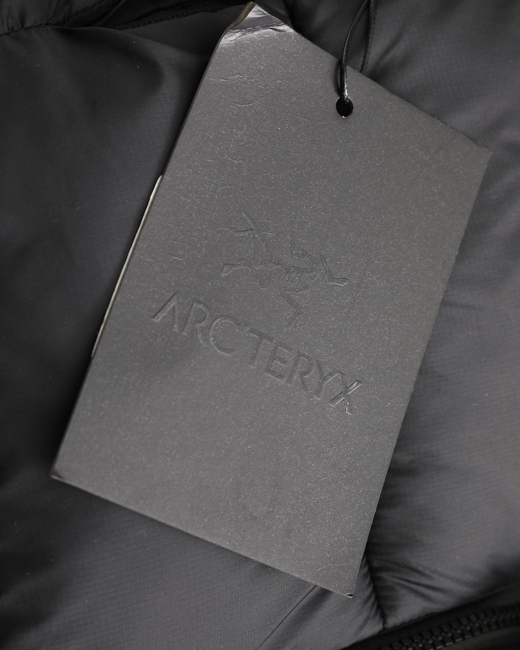 【ARC'TERYX旗艦店】ダウンジャケット 男女兼用 ご好評に付き再入荷！