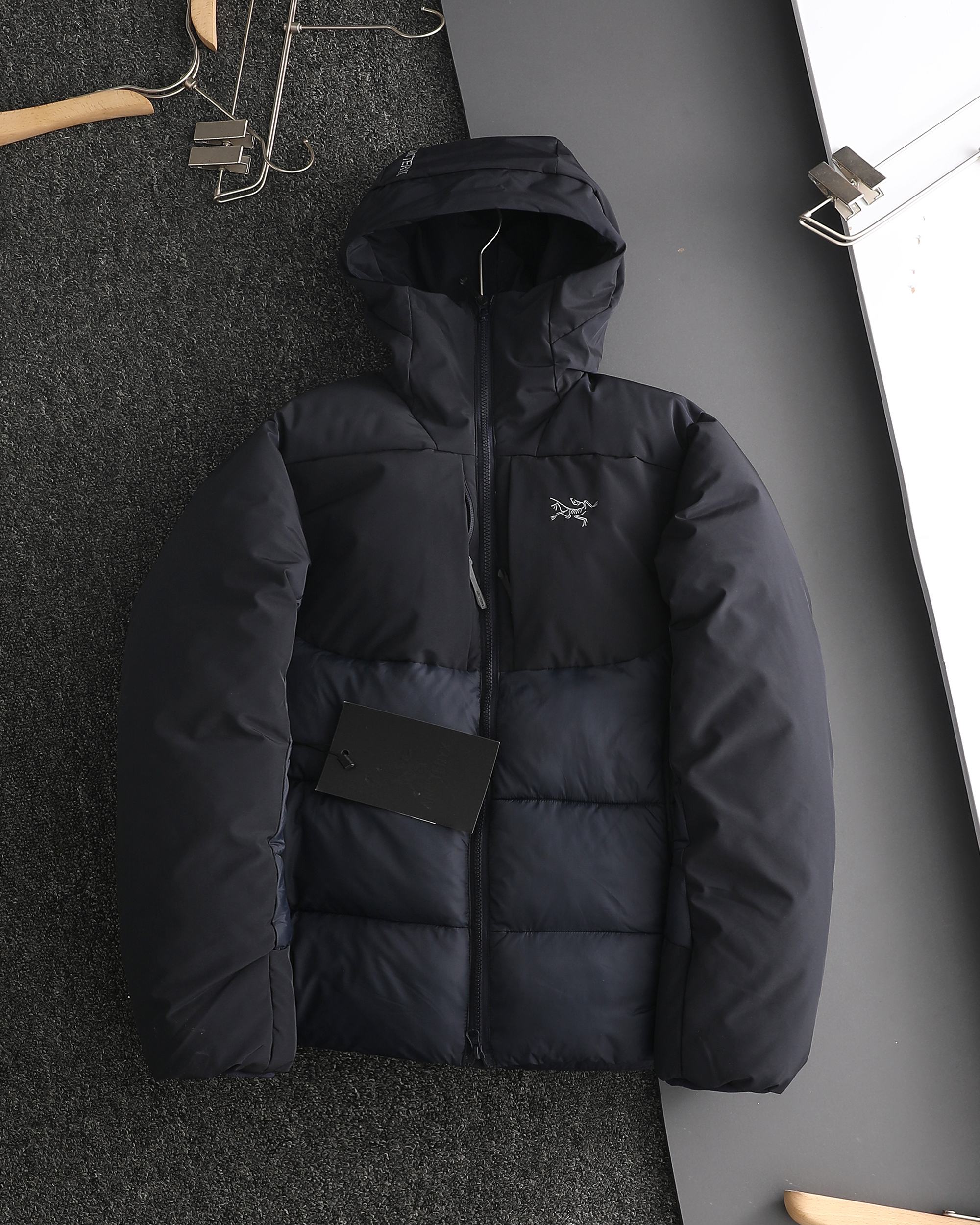 【ARC'TERYX旗艦店】ダウンジャケット 男女兼用 ご好評に付き再入荷！