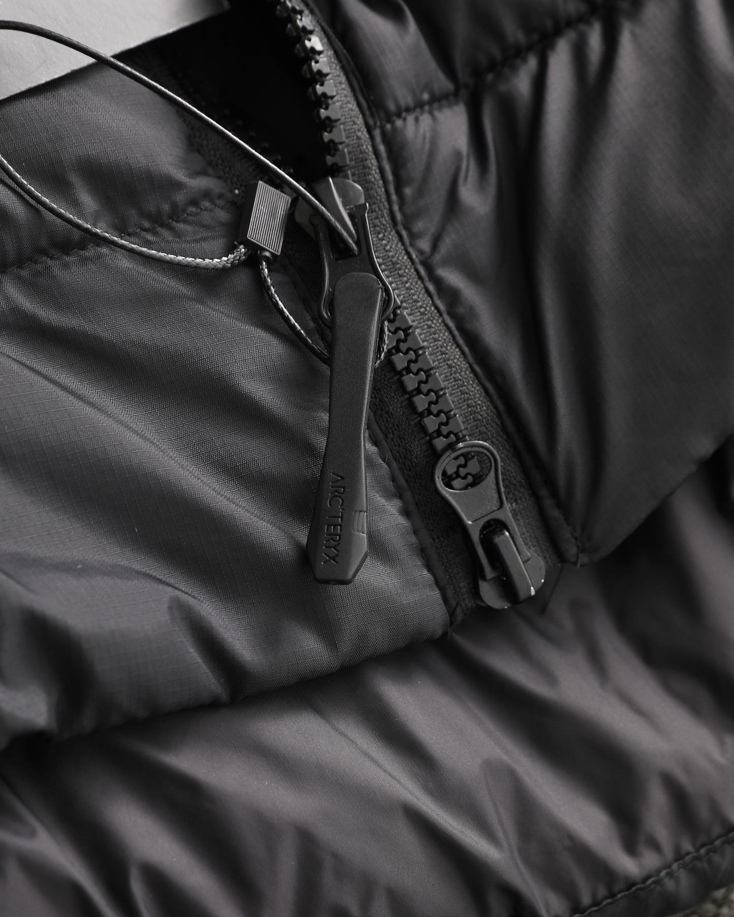 【ARC'TERYX旗艦店】ダウンジャケット 男女兼用 ご好評に付き再入荷！