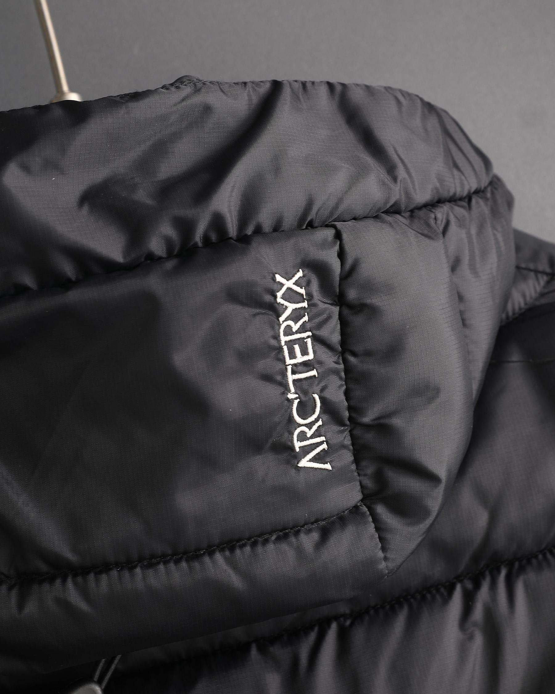 【ARC'TERYX旗艦店】ダウンジャケット 男女兼用 ご好評に付き再入荷！