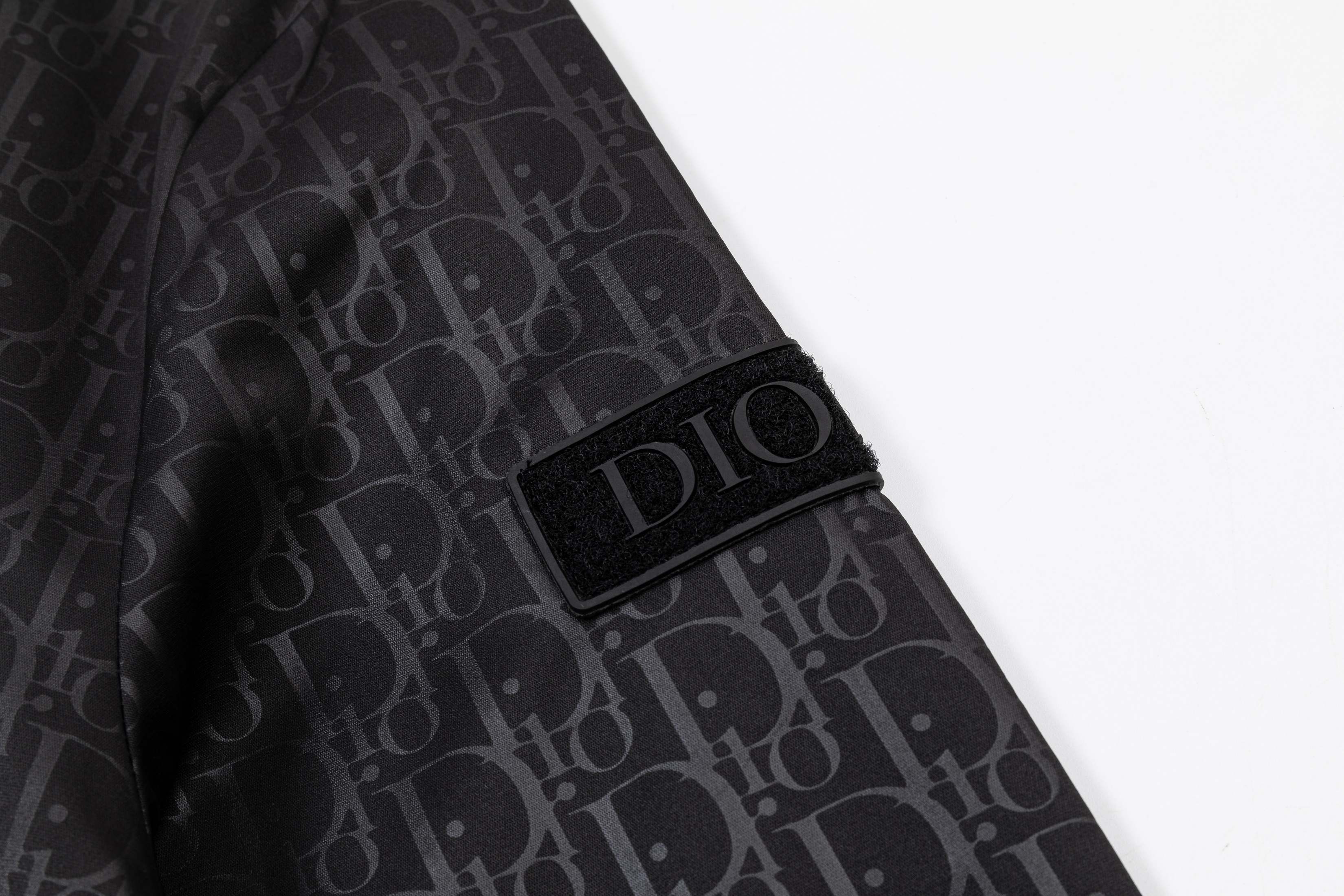 【DIOR公式旗艦店】ディオール ジャケット ご好評に付き再入荷！