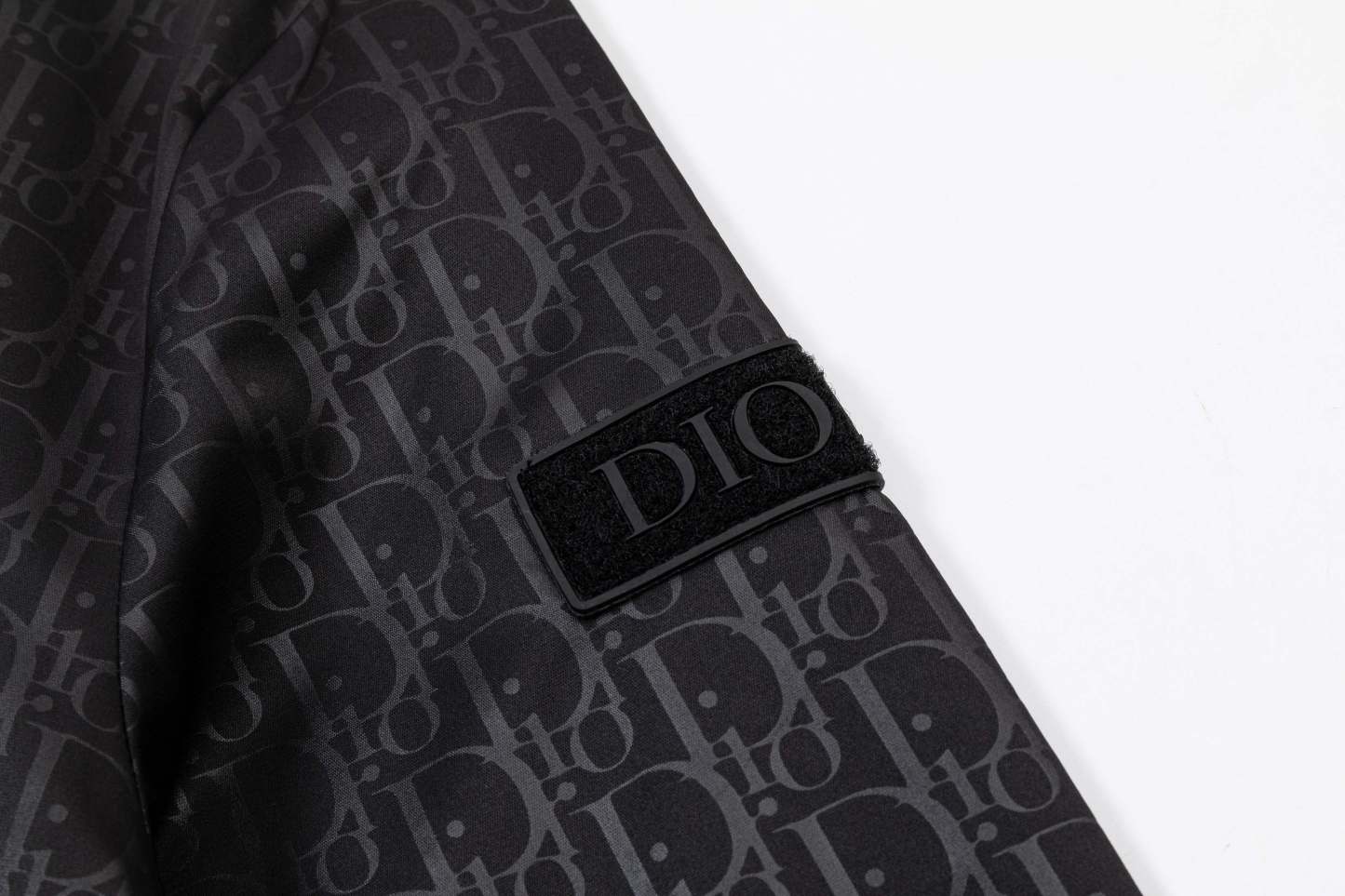 【DIOR公式旗艦店】ディオール ジャケット ご好評に付き再入荷！