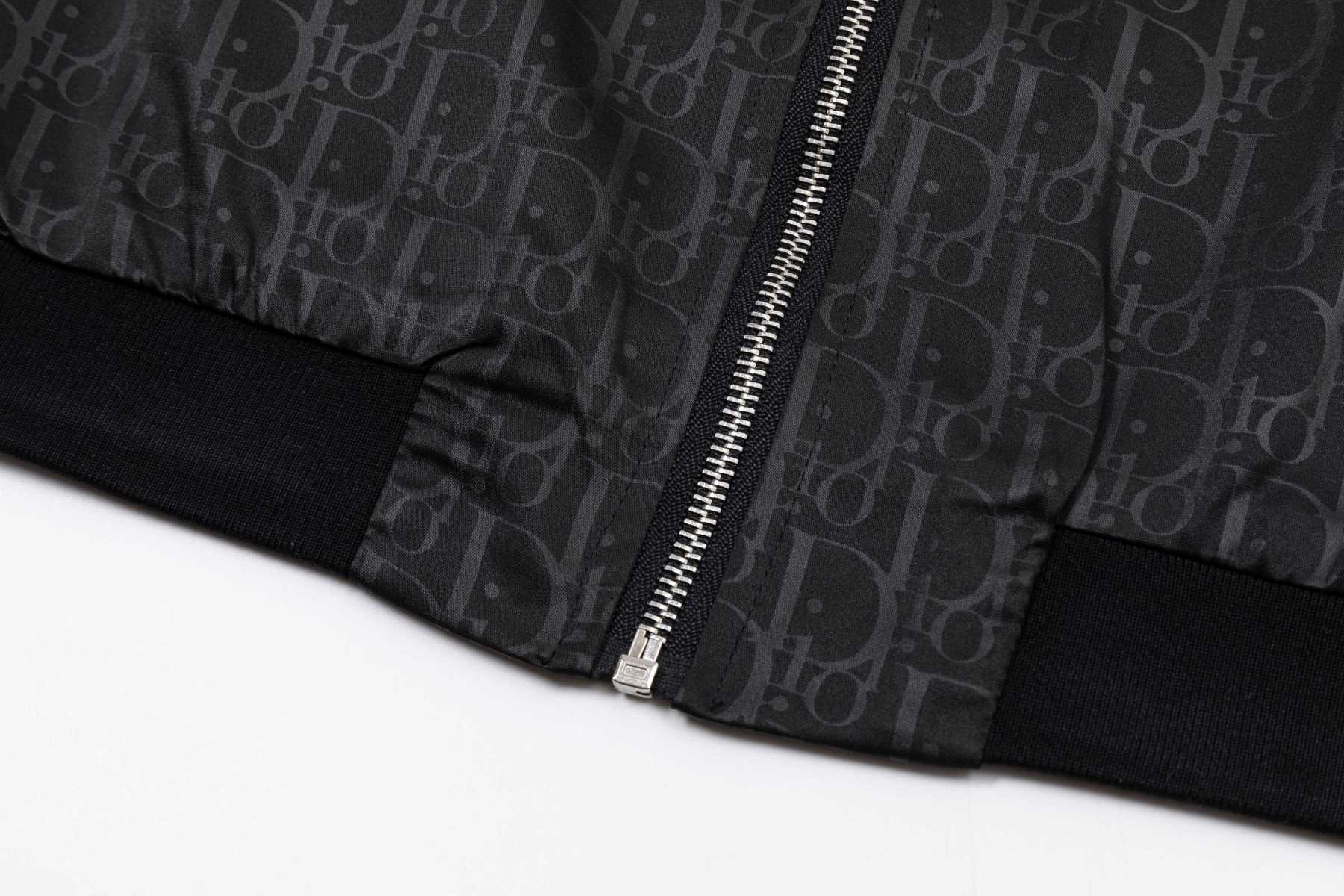 【DIOR公式旗艦店】ディオール ジャケット ご好評に付き再入荷！