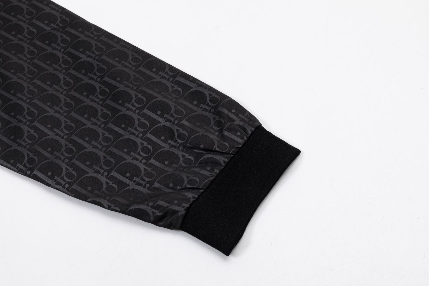 【DIOR公式旗艦店】ディオール ジャケット ご好評に付き再入荷！