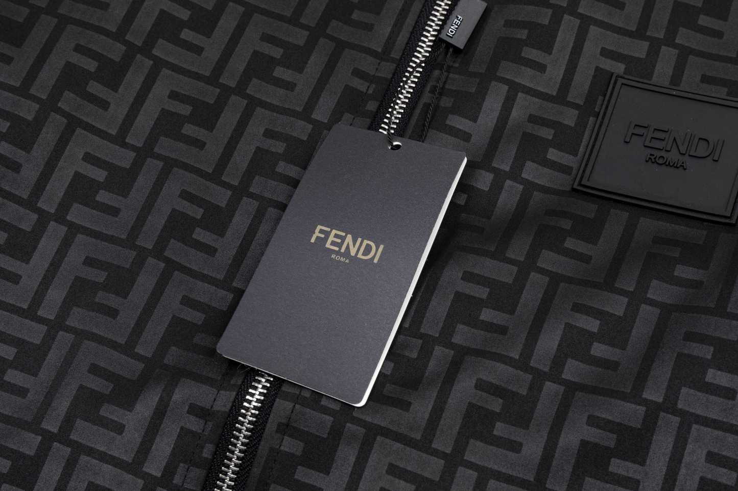 【FENDI旗艦店】フェンディ ジャケット 、ご好評に付き再入荷！