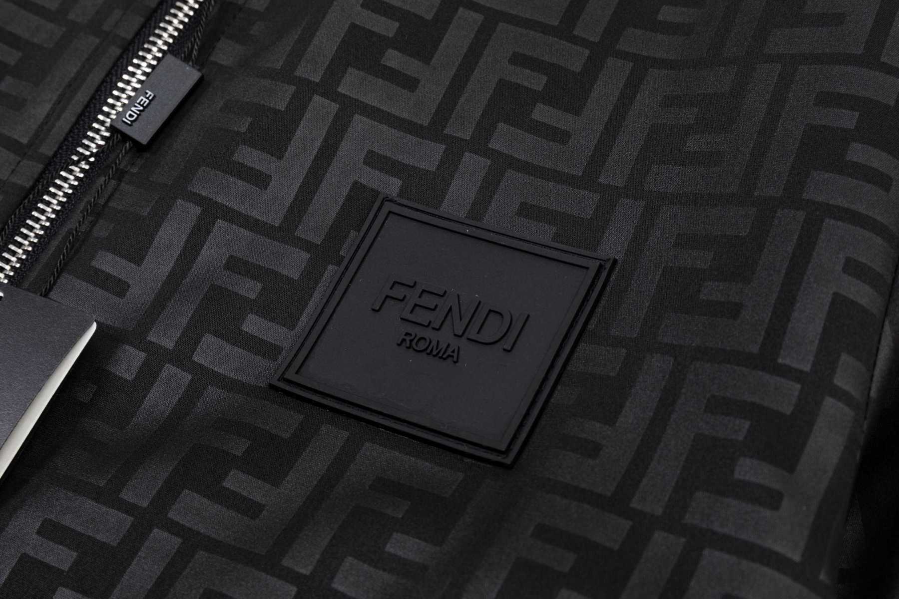 【FENDI旗艦店】フェンディ ジャケット 、ご好評に付き再入荷！