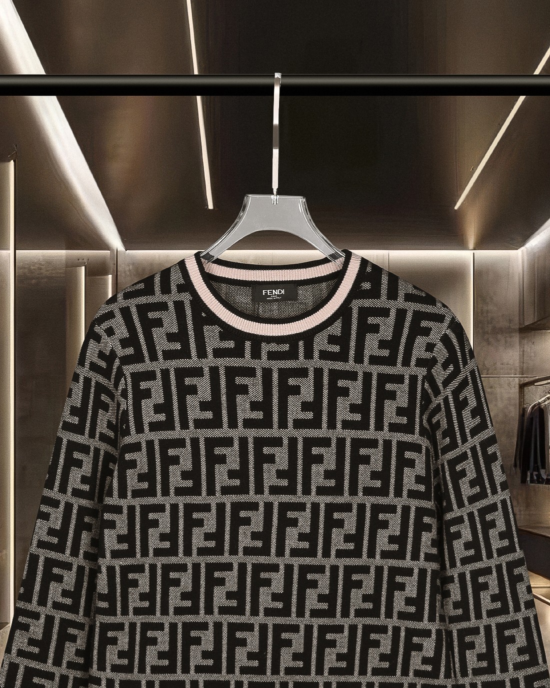 【FENDI旗艦店】フェンディ セーター 男女兼用 ご好評に付き再入荷！