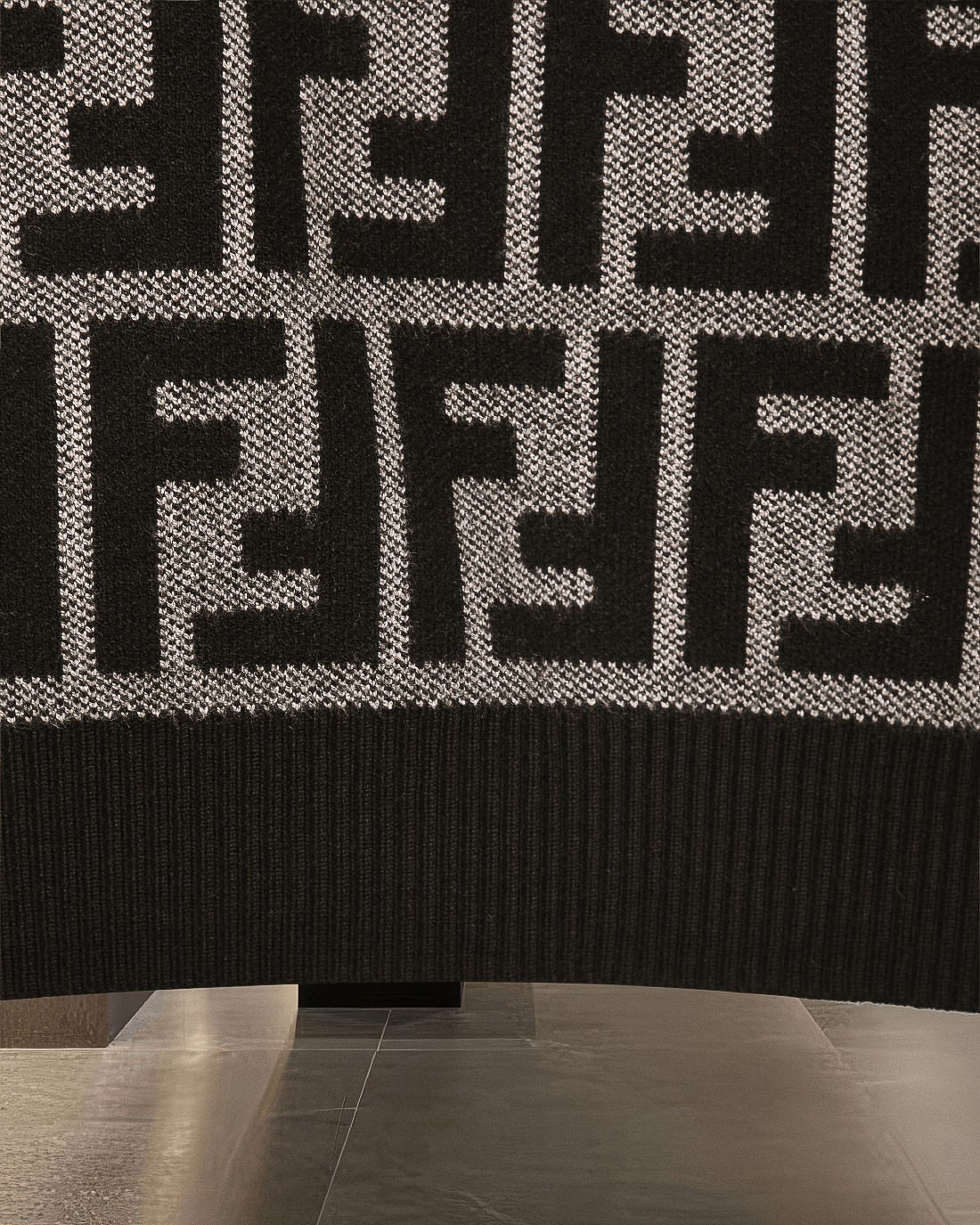 【FENDI旗艦店】フェンディ セーター 男女兼用 ご好評に付き再入荷！