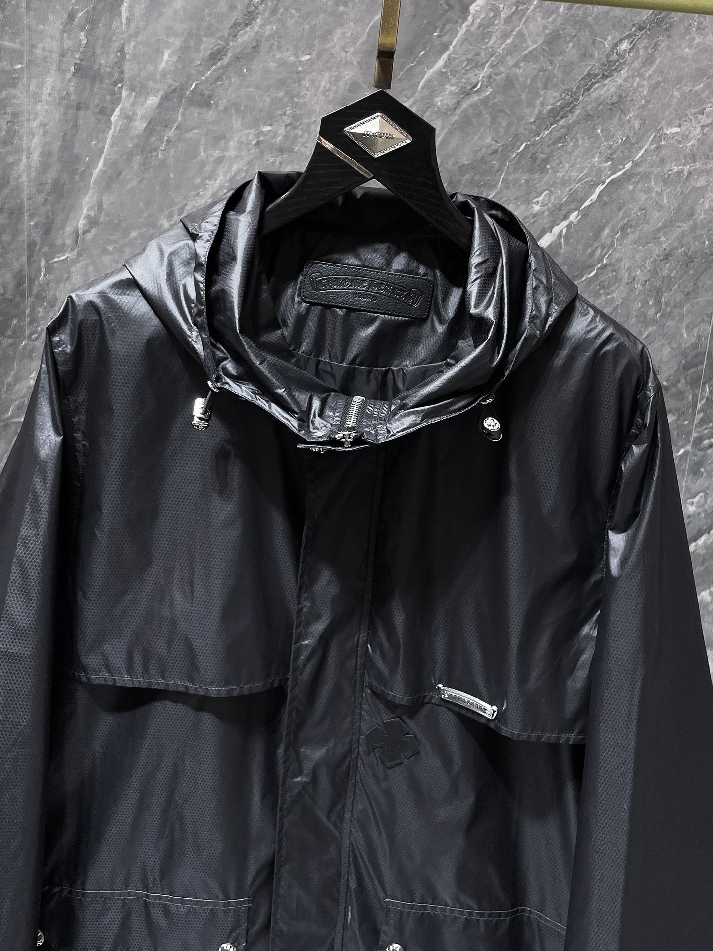 【CHROME HEARTS旗艦店】クロムハーツ ジャケット ご好評に付き再入荷！