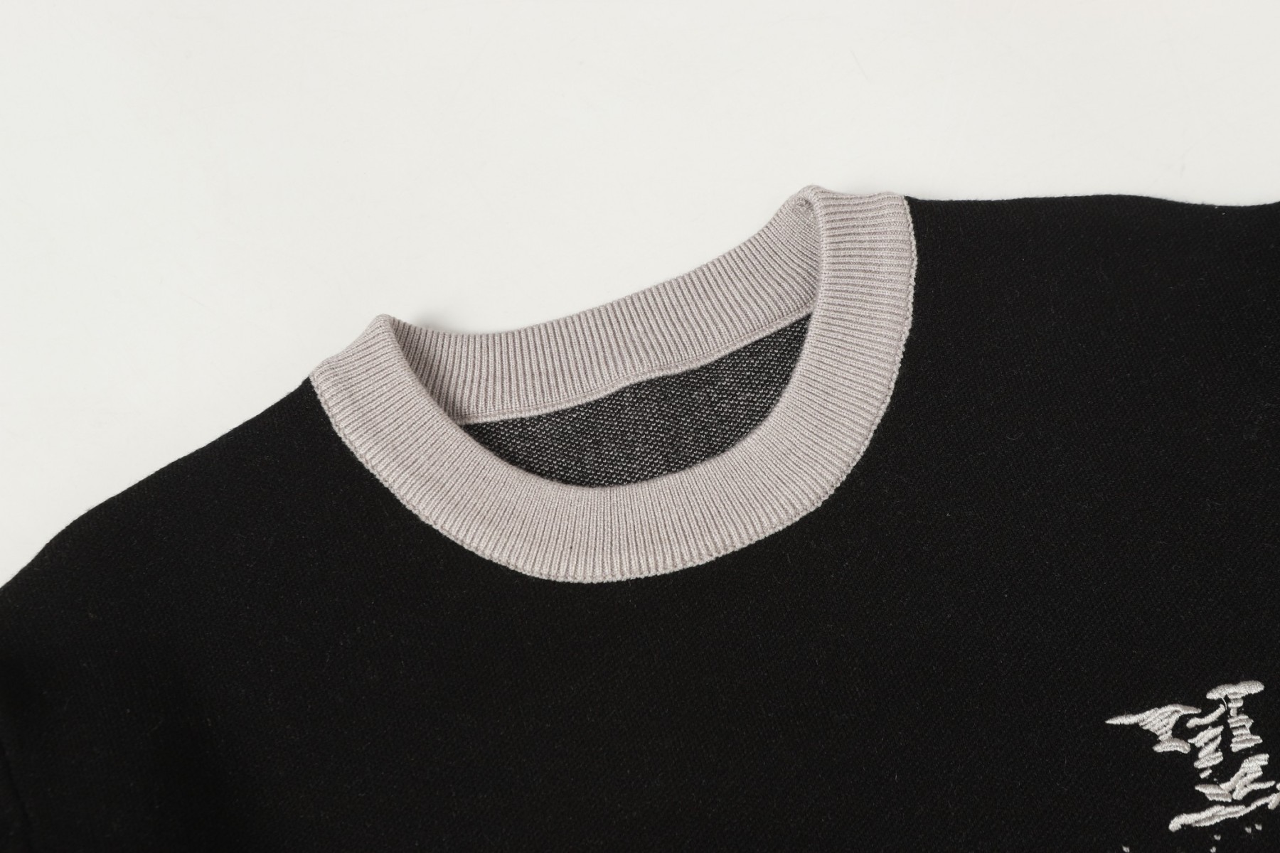 【LOUIS VUITTON旗艦店】ルイヴィトン セーター ご好評に付き再入荷！