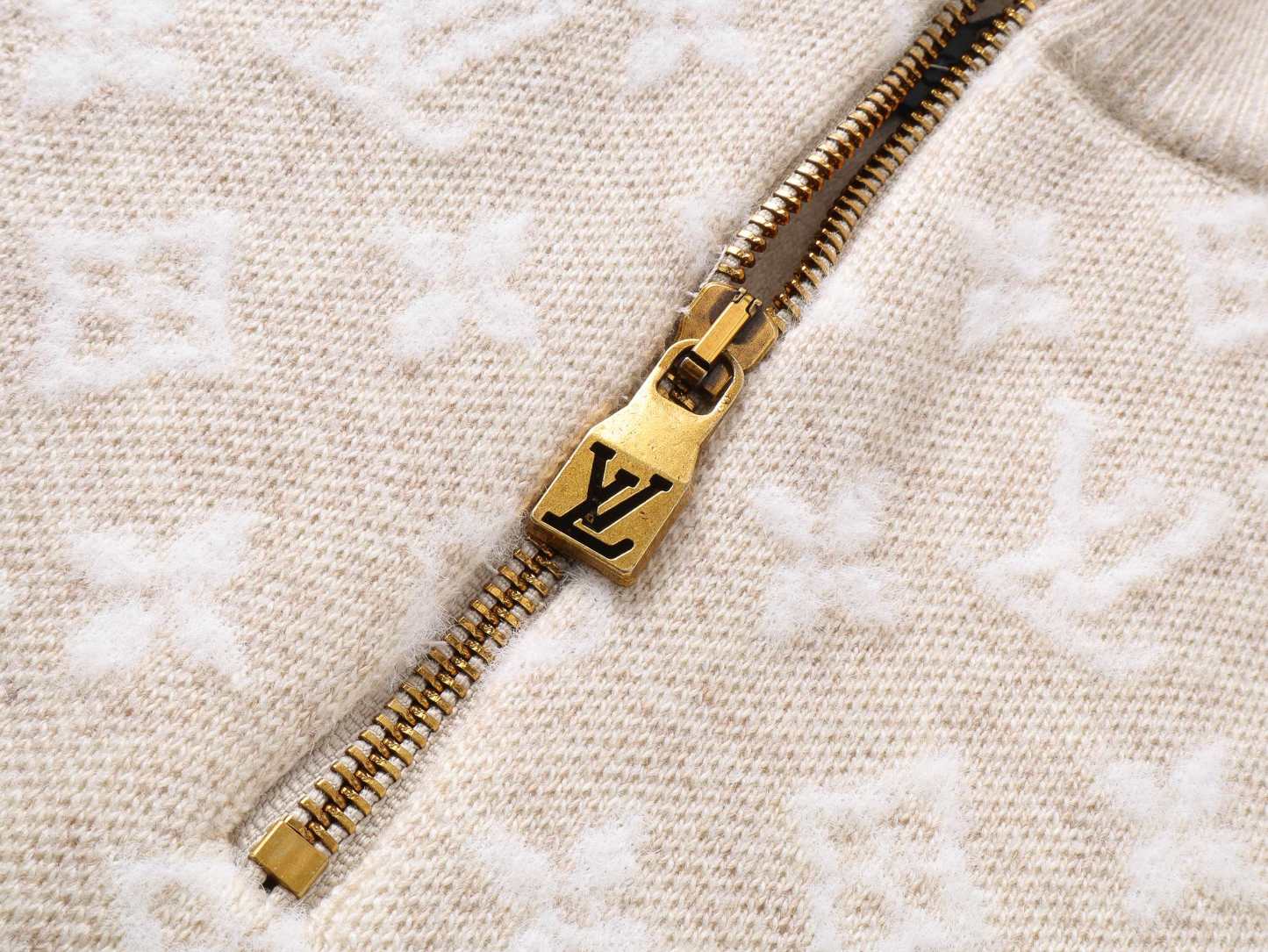 【LOUIS VUITTON旗艦店】ルイヴィトン ウールセーター ご好評に付き再入荷！