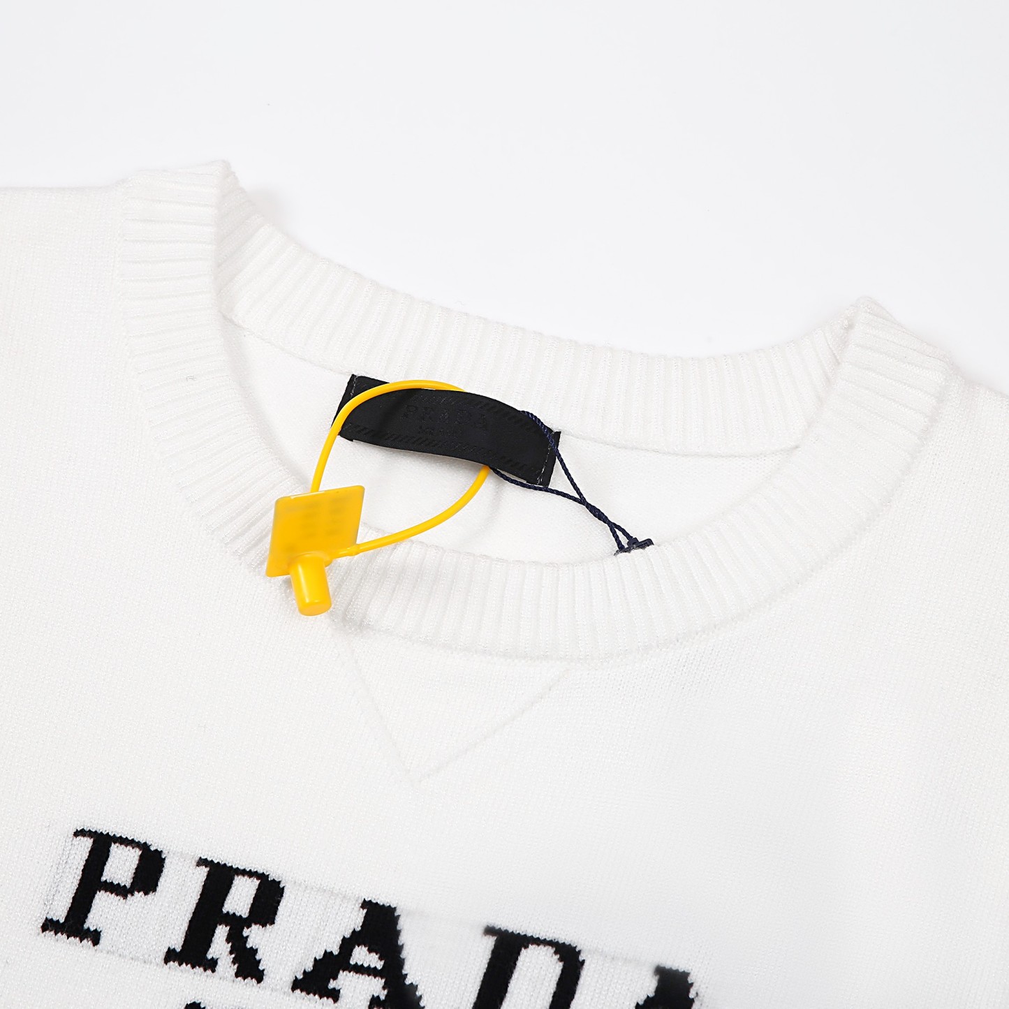 【PRADA旗艦店】プラダ セーター 男女兼用 ご好評に付き再入荷！