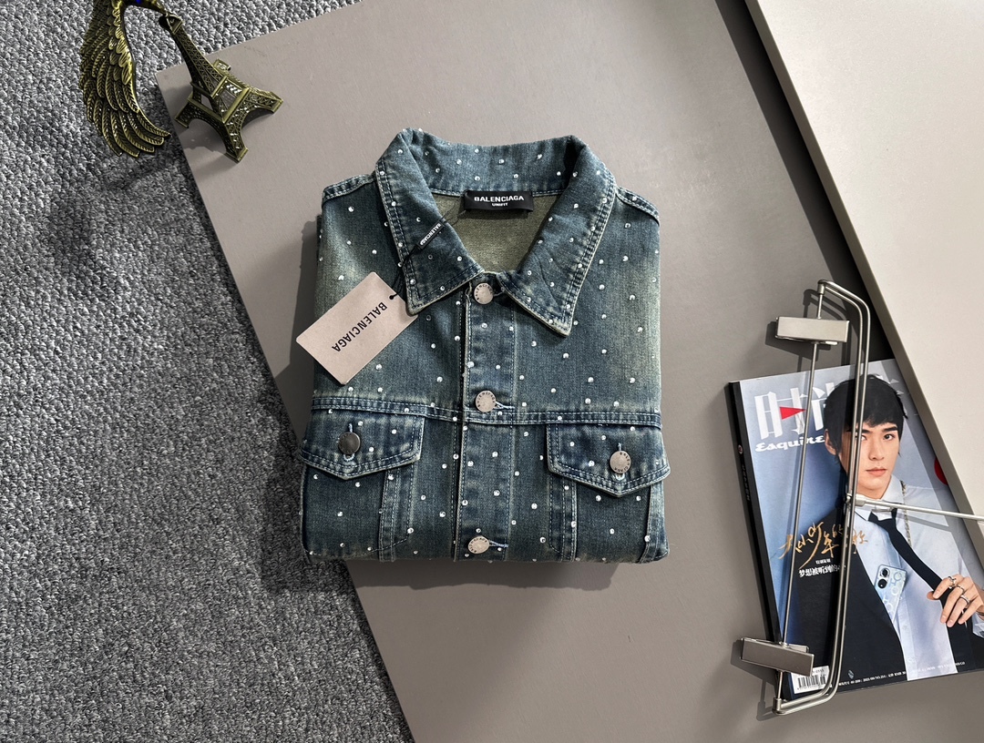 【BALENCIAGA公式旗艦店】バレンシアガ デニムジャケット ご好評に付き再入荷！