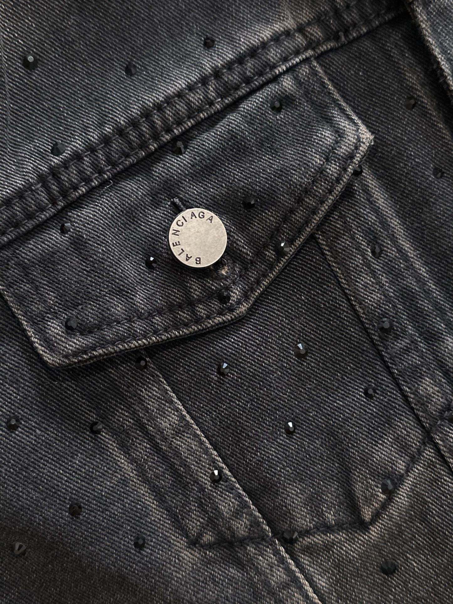 【BALENCIAGA公式旗艦店】バレンシアガ デニムジャケット ご好評に付き再入荷！