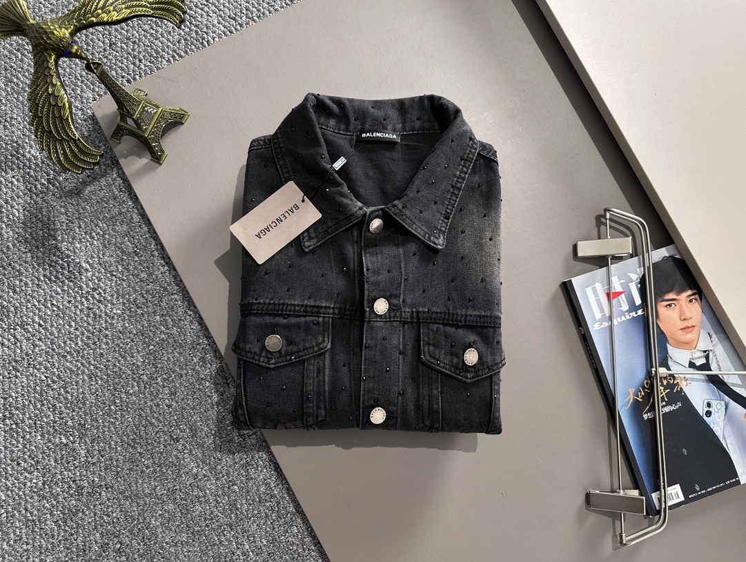 【BALENCIAGA公式旗艦店】バレンシアガ デニムジャケット ご好評に付き再入荷！