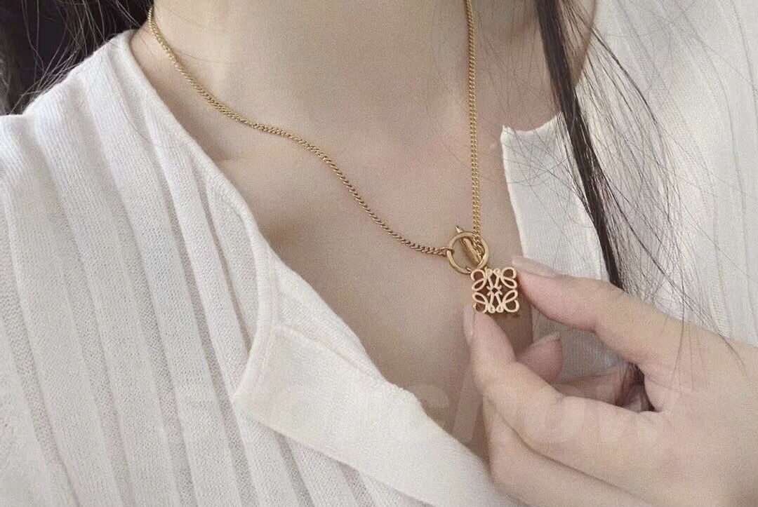 LOEWE (ロエベ) ネックレス 55CM