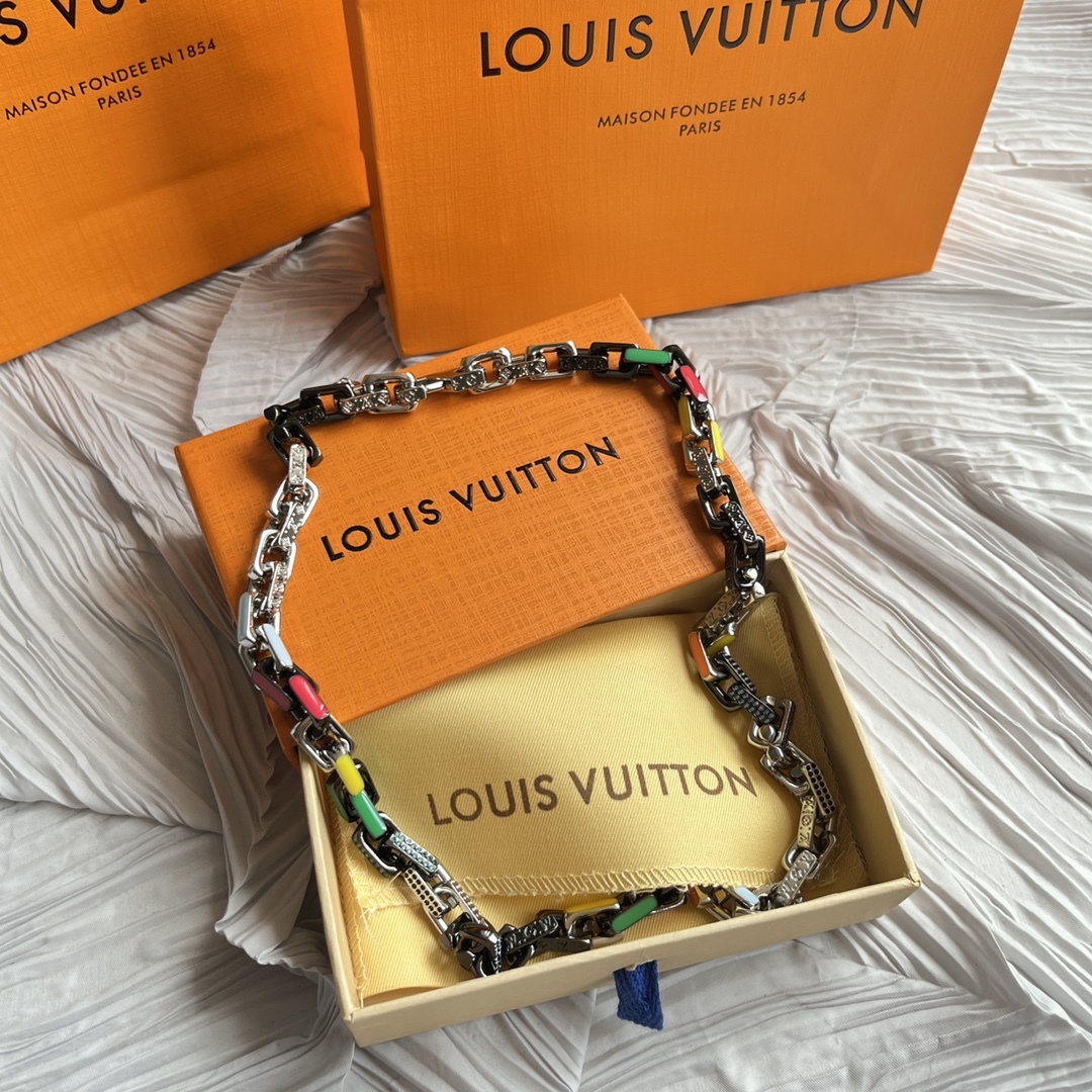 LOUIS VUITTON（ルイヴィトン）PARADISE CHAIN ネックレスMP3329