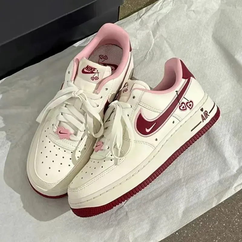 【新作】★ナイキ★WMNS AIR FORCE 1 LOW エアフォースワン バレンタイン