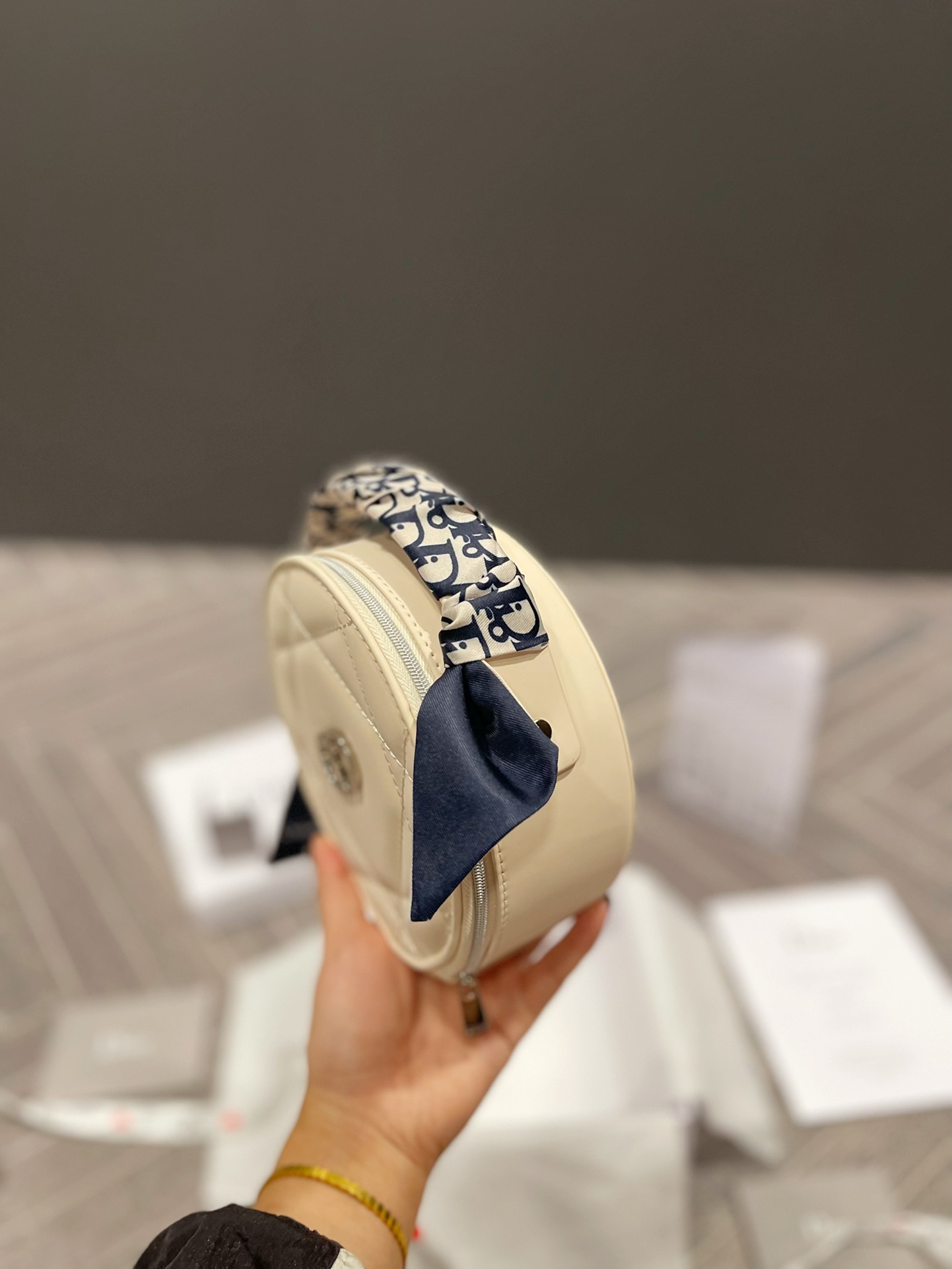 Diorカーフ改造化粧箱にミラー付き【限定】