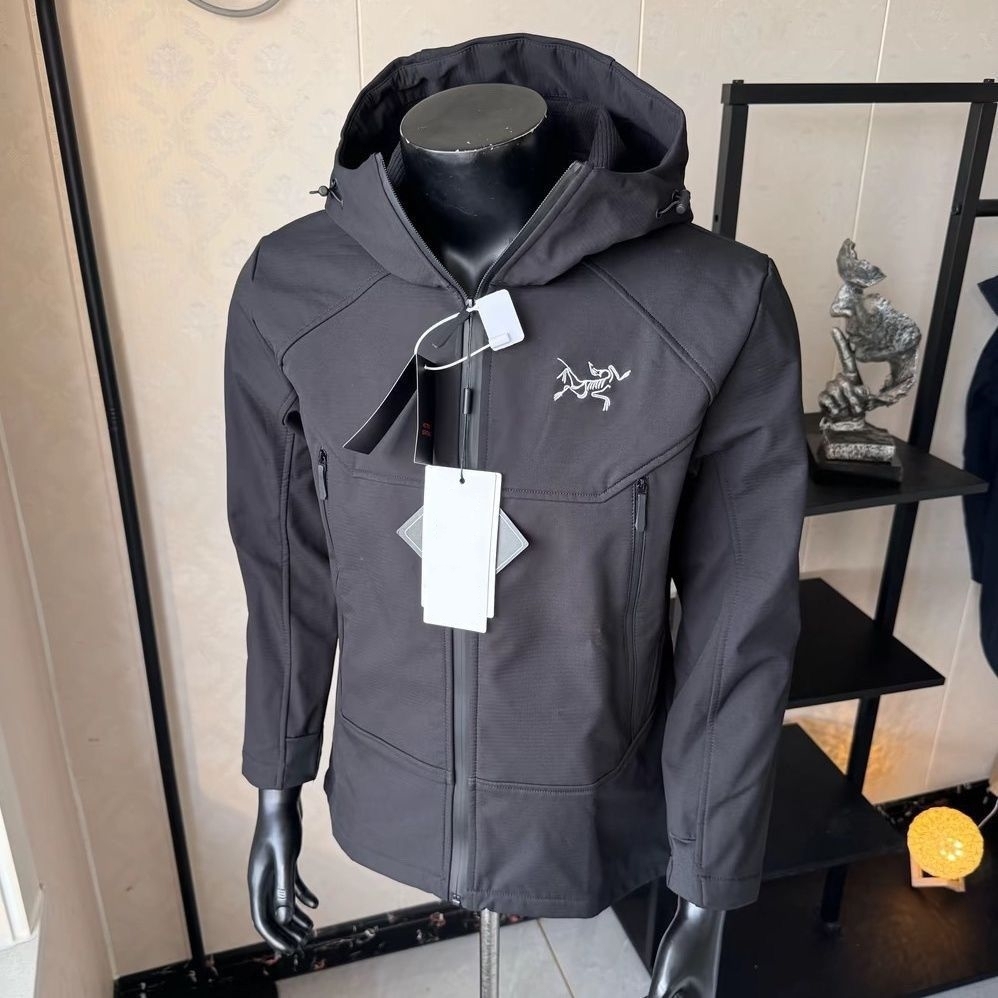 【ARC'TERYX旗艦店】COVERT ニットカーディガン ご好評に付き再入荷！