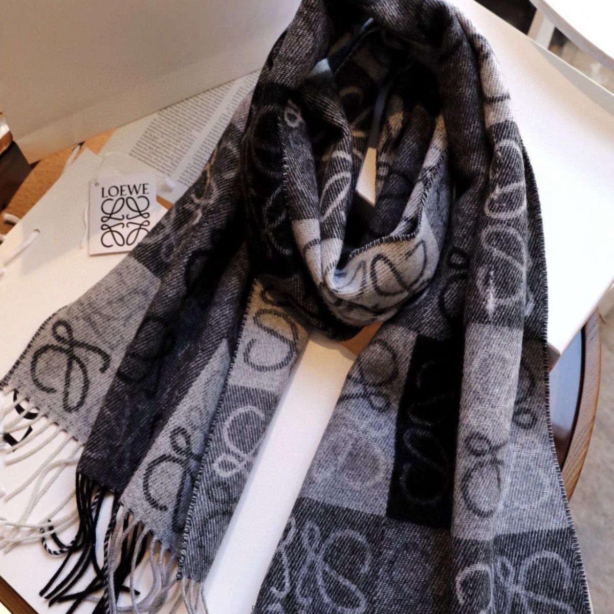 【LOEWE公式旗艦店】ロエベ スカーフ 限定発売 送料無料