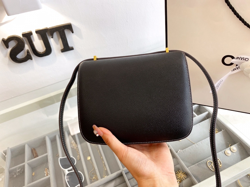 Hermes エルメス ☆ 2021年最新なクラシックな constance ショルダーバッグ 手提げ袋 肩掛け
