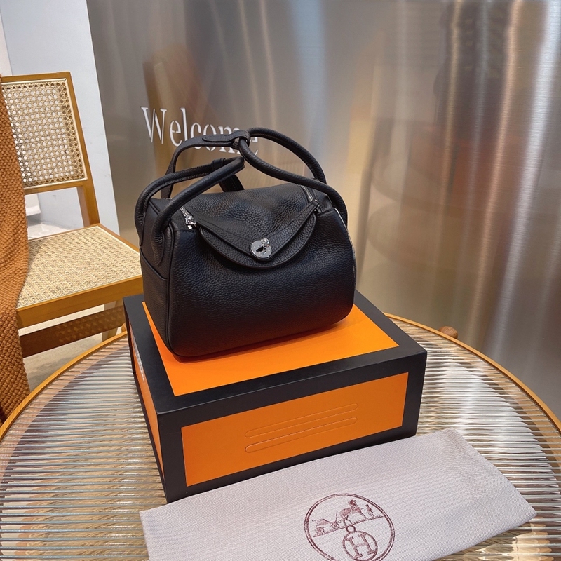Hermes エルメス ☆ 2021年最新なクラシックな lindy ショルダーバッグ 手提げ袋 肩掛け
