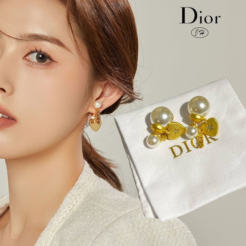 DIOR (ディオール) パール ピアス