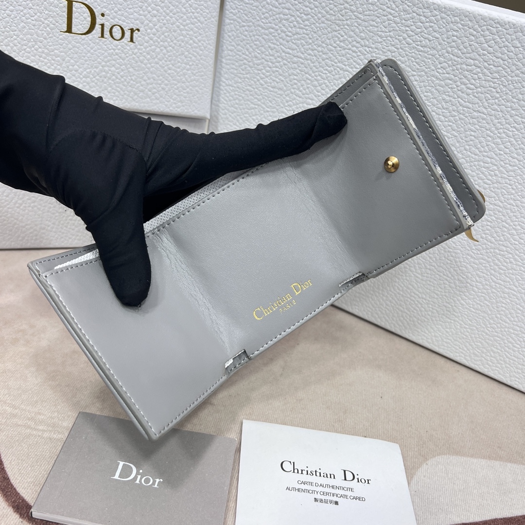 【限定】DIOR❤️30 Montaigneショートウォレット 免税