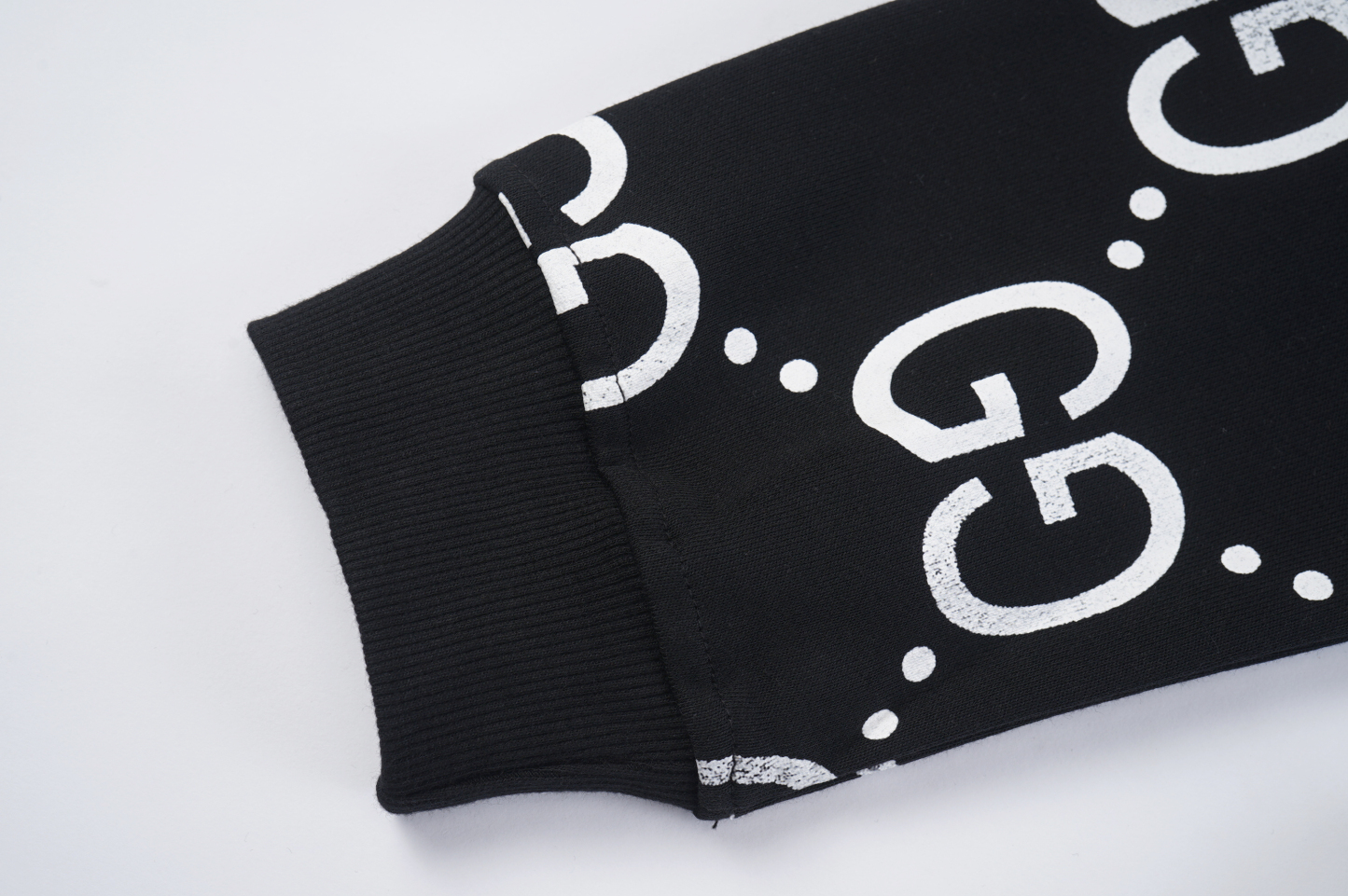 【GUCCI旗艦店】グッチ パーカー 男女兼用 ご好評に付き再入荷！