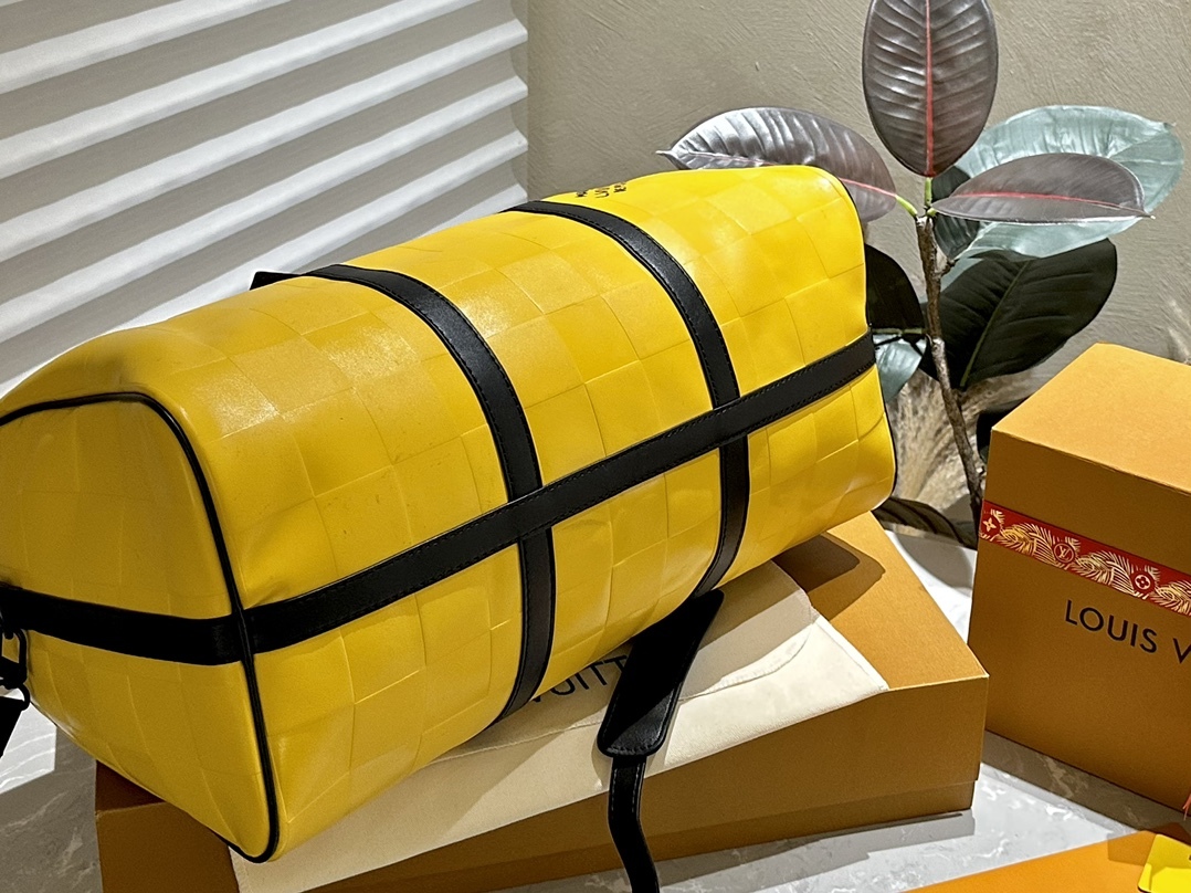 【LOUIS VUITTON】キーポルトラベルバッグ