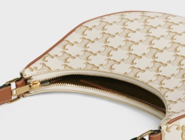 お洒落【国内発送★CELINE】アヴァバッグ トリオンフキャンバス