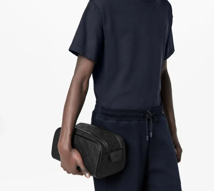 【収納力抜群】LOUIS VUITTON ドップ・キット　ハンドバッグ