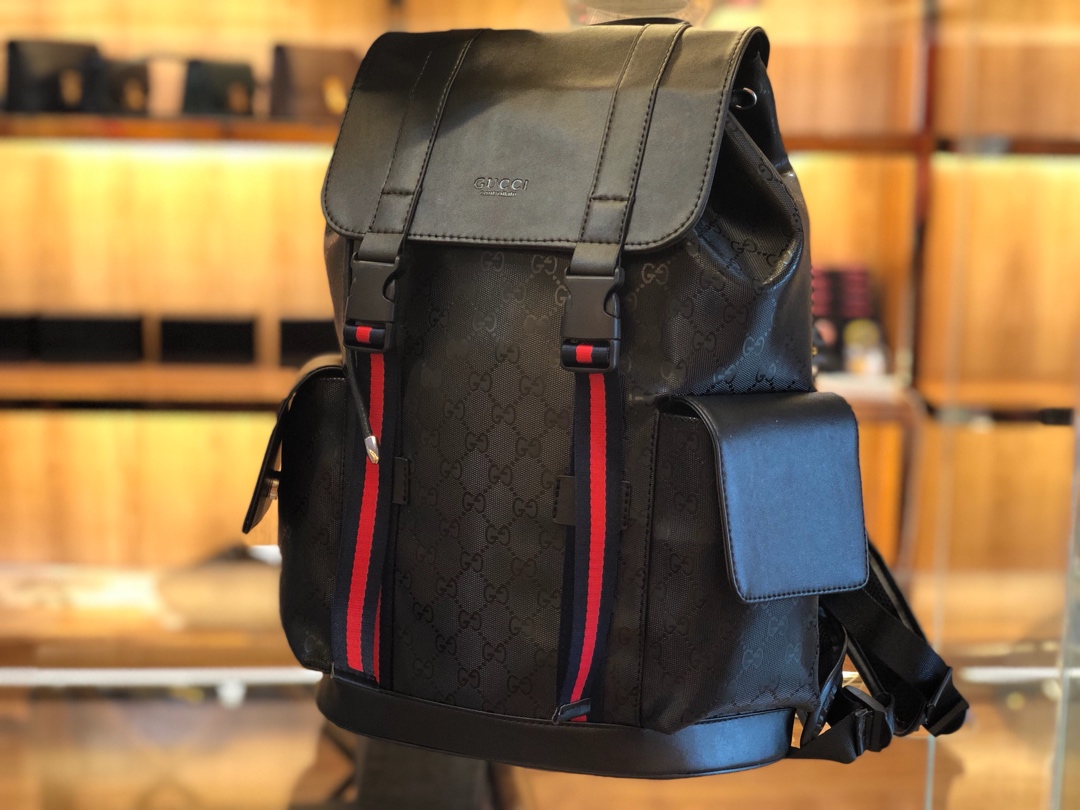 GUCCI(グッチ) バックパック 34*42*16cm