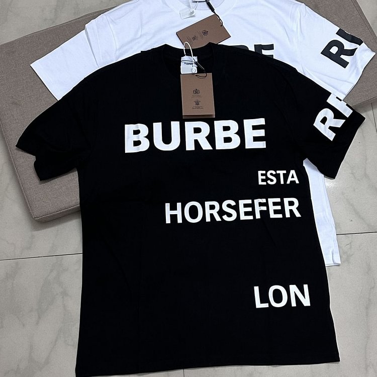 【Burberry】（バーバリー )半袖 男女兼用、ご好評に付き再入荷！