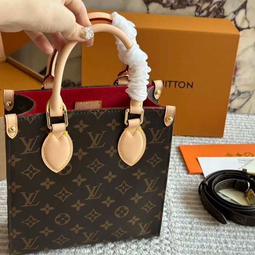 ☆Louis Vuitton☆ Sac Platの新しいミュージックバッグ