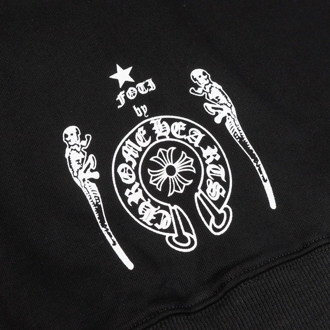 【CHROME HEARTS】パーカー