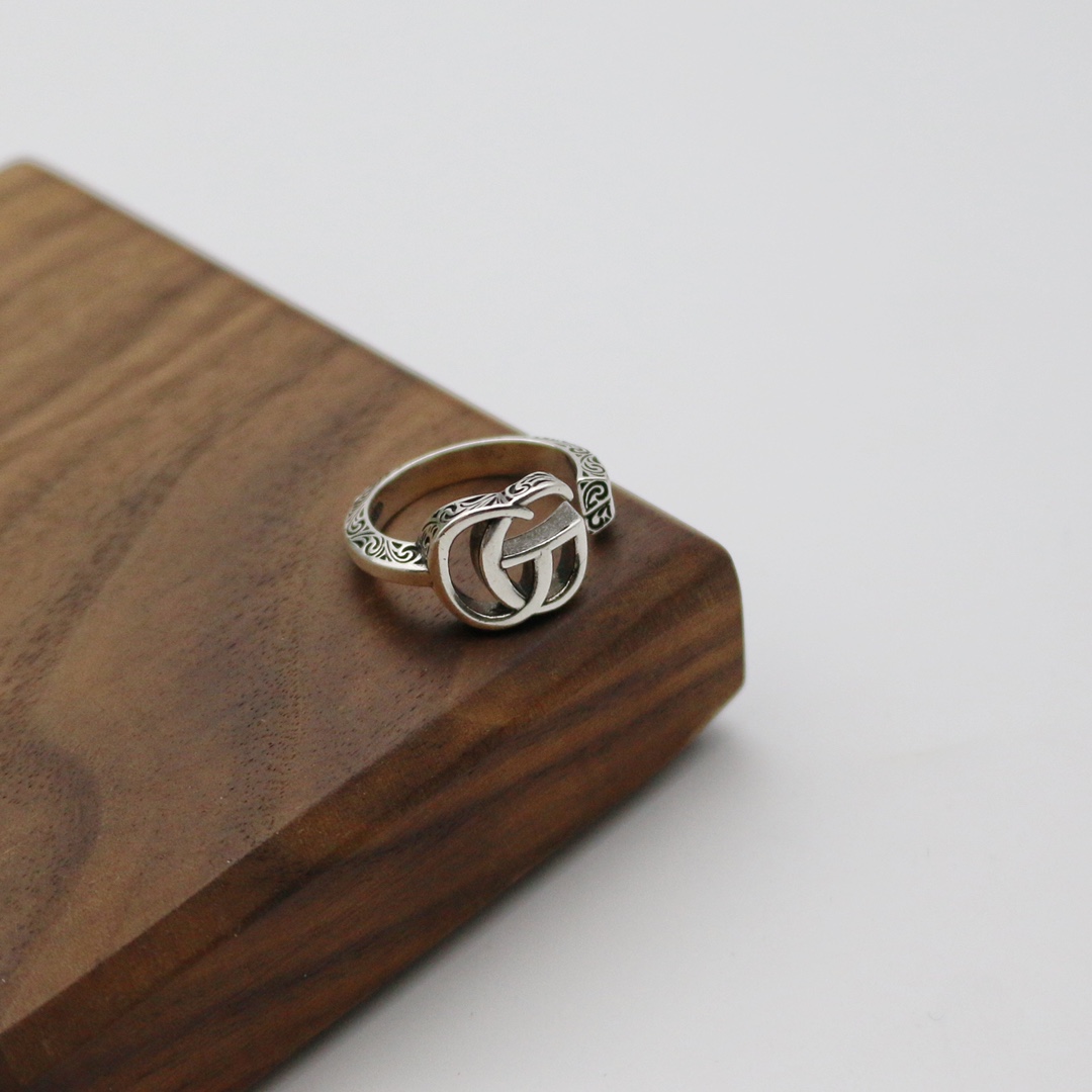 GUCCI ダブルG キーリング